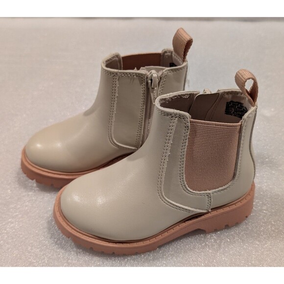 Wonder Nation Other - Wonder Nation Toddler Size 8 Girls Chelsea Lug Sole Boots Faux Leather